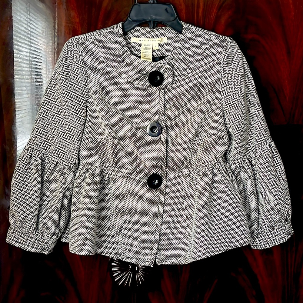 Classy Max Studio 3/4 Puff Sleeve Blazer with Big Buttons